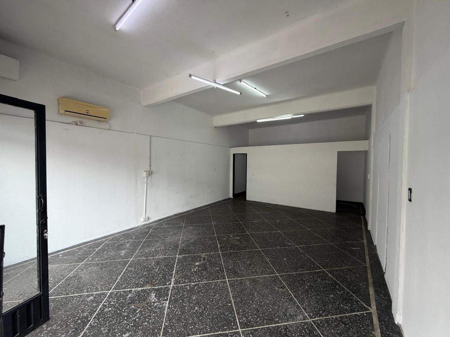 Foto de Local Comercial en Sarandi, imagen 1