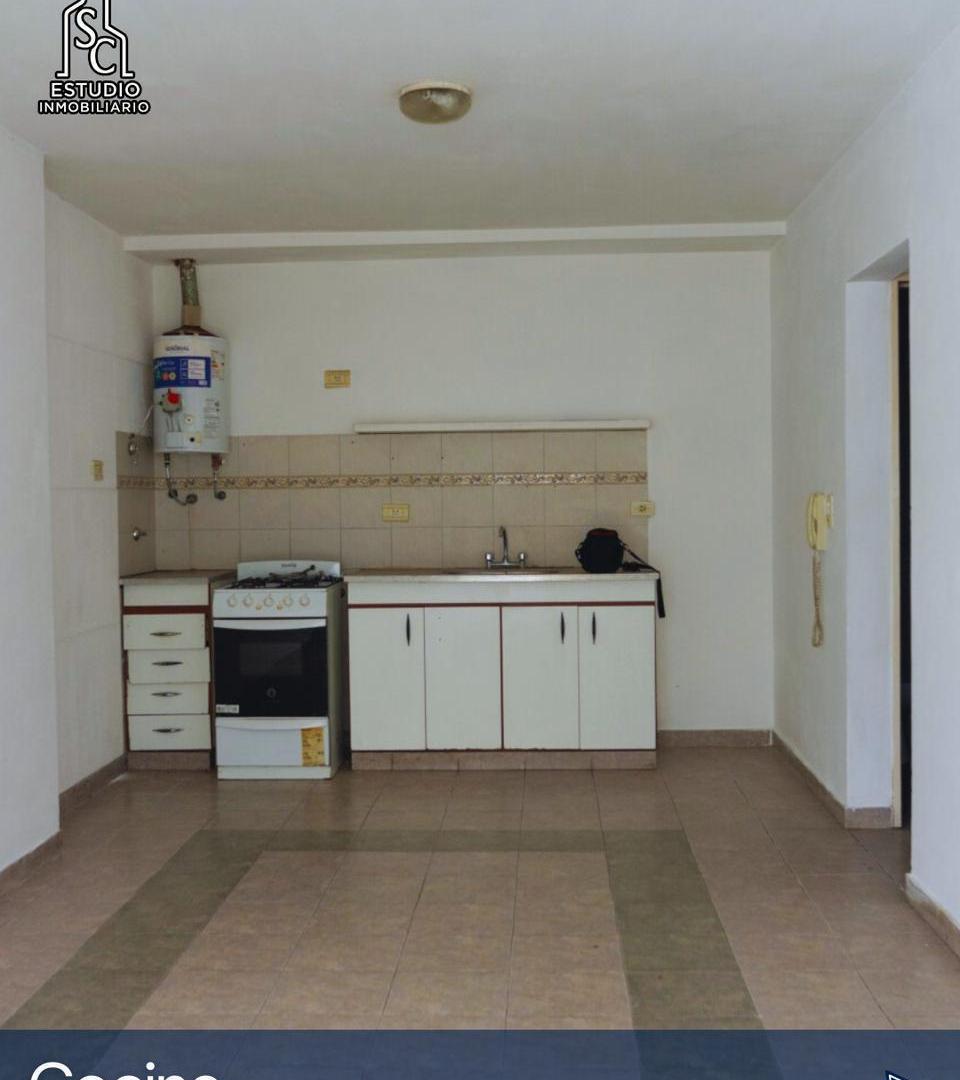 PH - Venta - Departamento - Los Hornos - Planta Baja