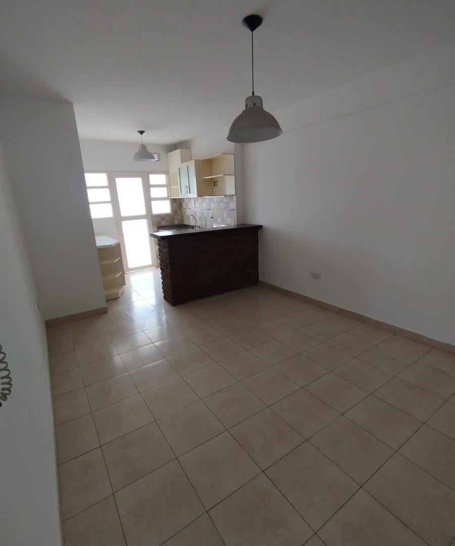 Foto de Departamento - 525 bis e/ 12 y 13 Tolosa al 1709 - Tolosa, imagen 5