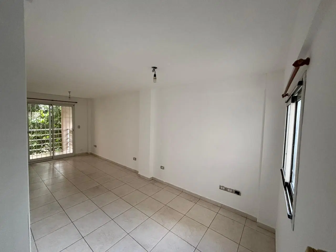 Departamento en La Plata - 14 E/ 44 y 45 N 622 1/2 2