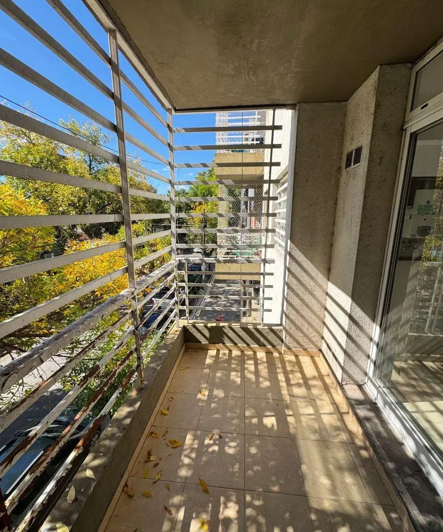 Venta - Cerrito 71 Piso 2 Con Balcon 5