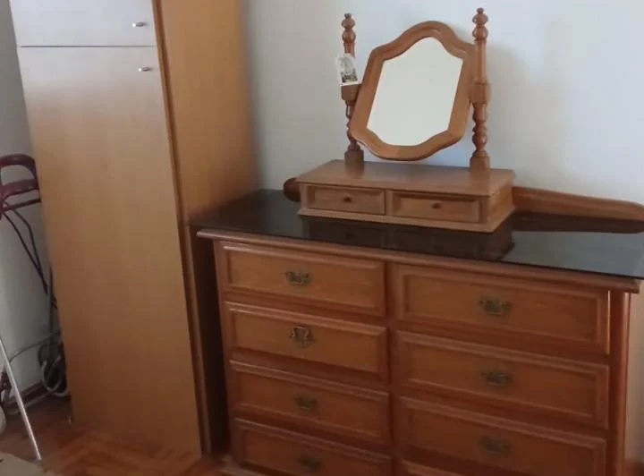 Excelente departamento 2 ambientes recién pintado y puesto a nuevo! 5