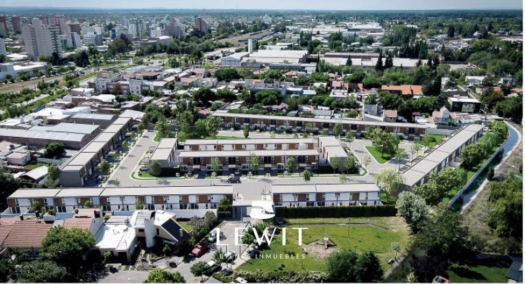 VENTA DUPLEX EN POZO EN COMPLEJO CERRADO CIPOLLETTI