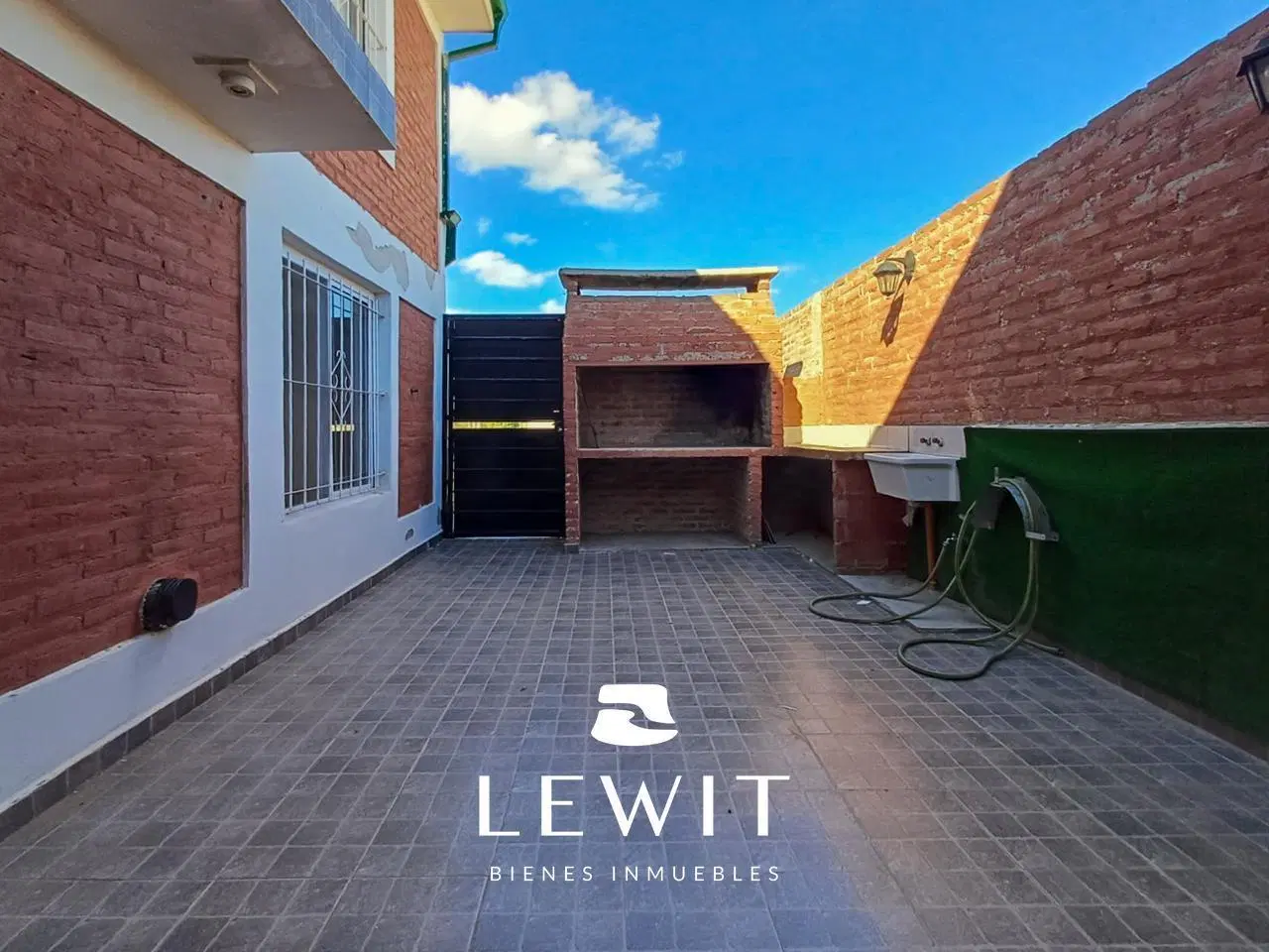 Venta Galpón 300m² con Oficina Casa 3 dormitorios | Chocón al 1700 Neuquén Capita 3