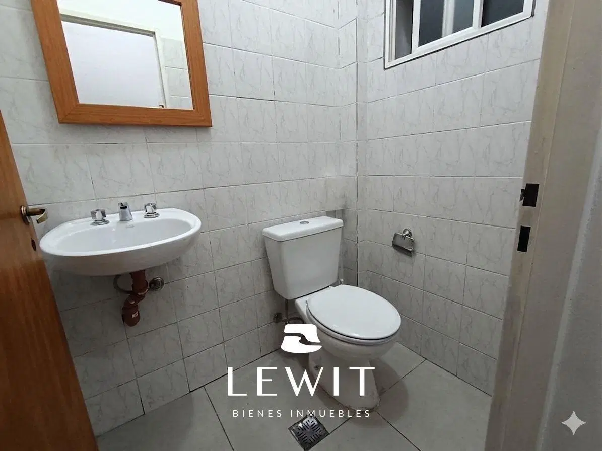 Alquila local comercial | 120  m² | Zona de alto tránsito | Independencia 850 | Neuquén 3