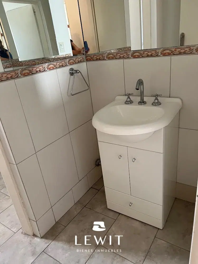 Venta terreno con quincho y departamento | lote 450 m² | subdividido en 2 lotes | Centro | Neuquén 8