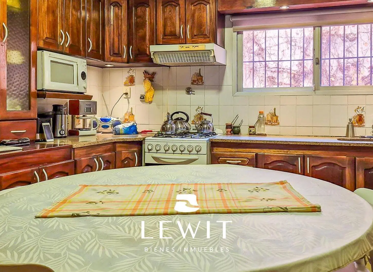 Venta casa | 6 dormitorios | Quincho con baño y parrilla | Cipolletti 1