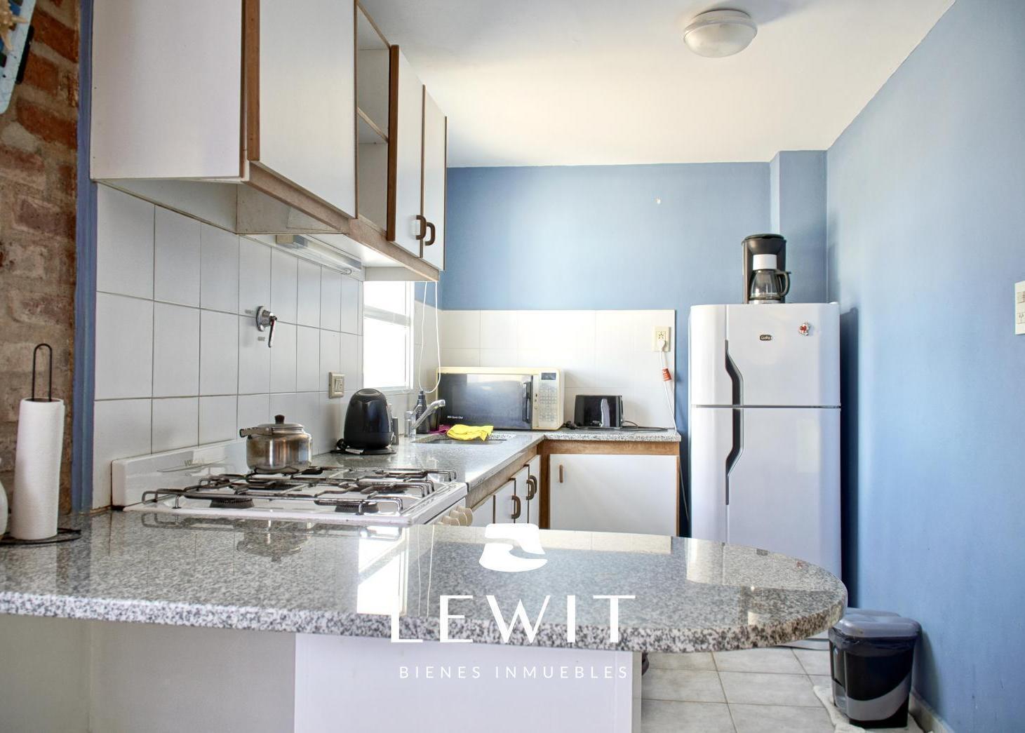 Foto de Venta casa moderna | 4 dormitorios | Barrio privado Comahue Golf Club |, imagen 4
