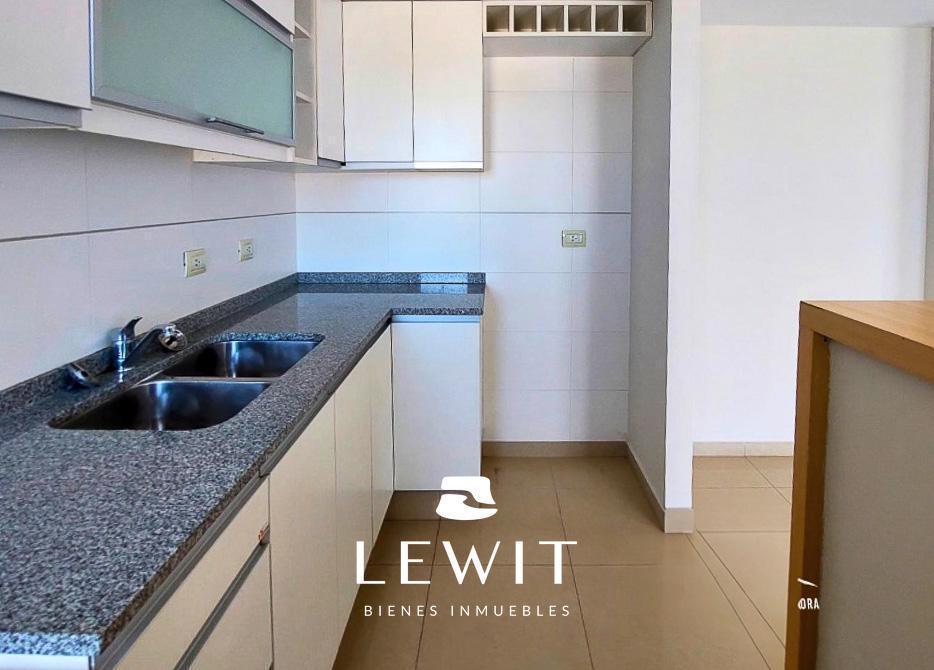 Foto de Venta departamento | 2 dormitorios | Cochera | Balcón | Piso 14 | San, imagen 4