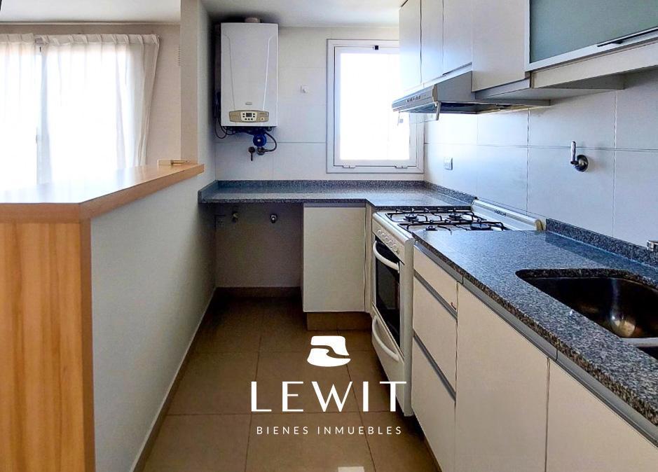 Foto de Venta departamento | 2 dormitorios | Cochera | Balcón | Piso 14 | San, imagen 1