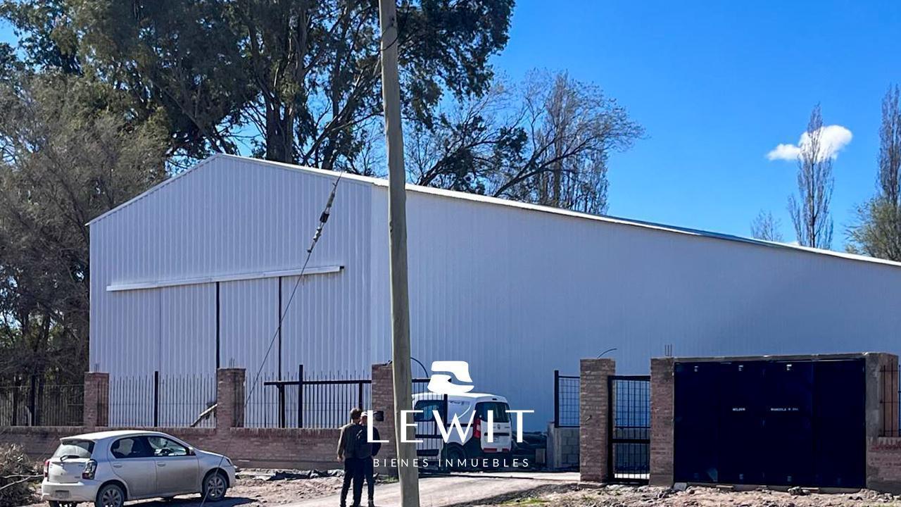 Foto de Venta galpón | 200 m² | depósito taller | almacenamiento | actividad, imagen 2
