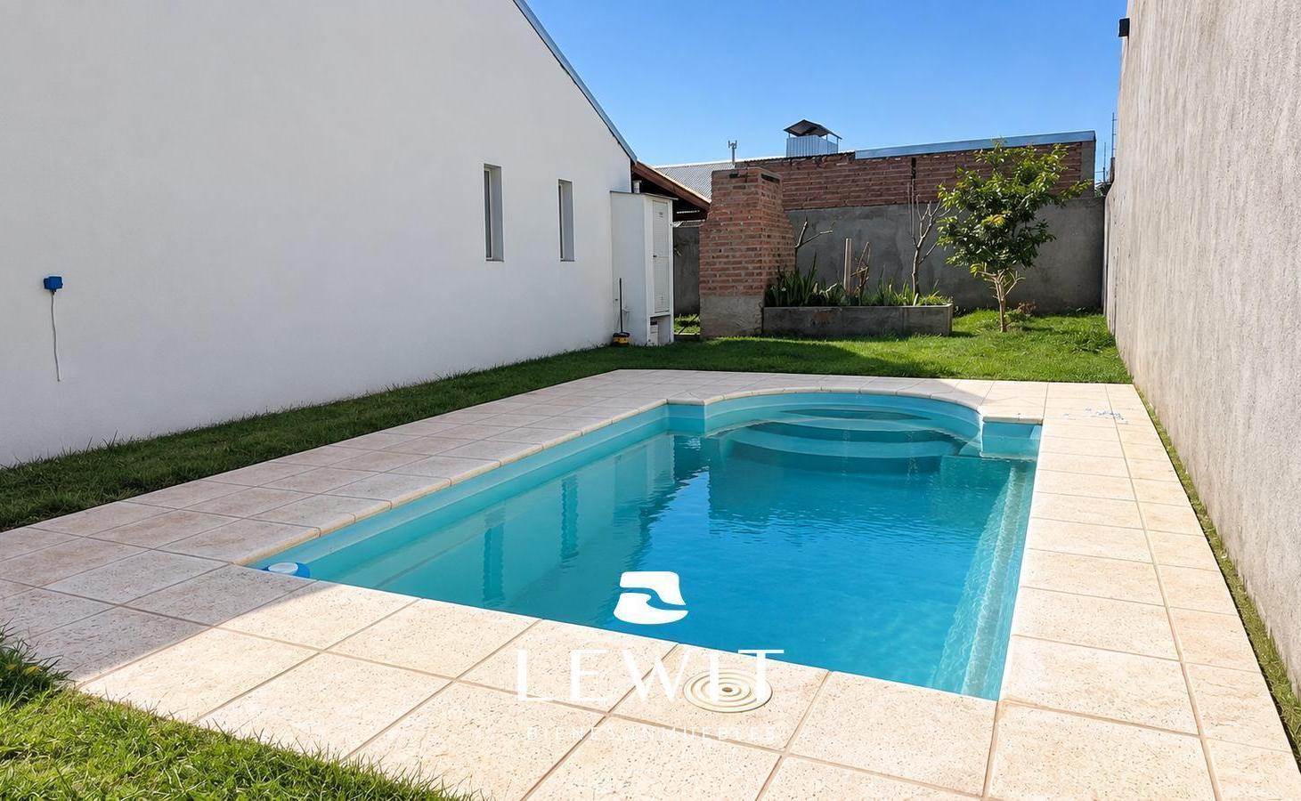 Foto de Venta casa dos dormitorios | con patio y pileta | Apta crédito | B° 107, imagen 4