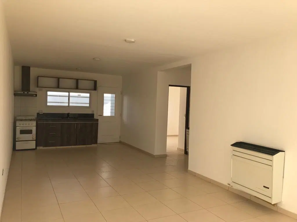 Alquiler Casa de 2 dormitorios Barrio Altos de Alberdi 4