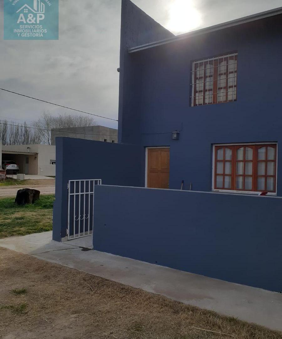 Foto de Venta de 4 dúplex, uno en contrición, imagen 2