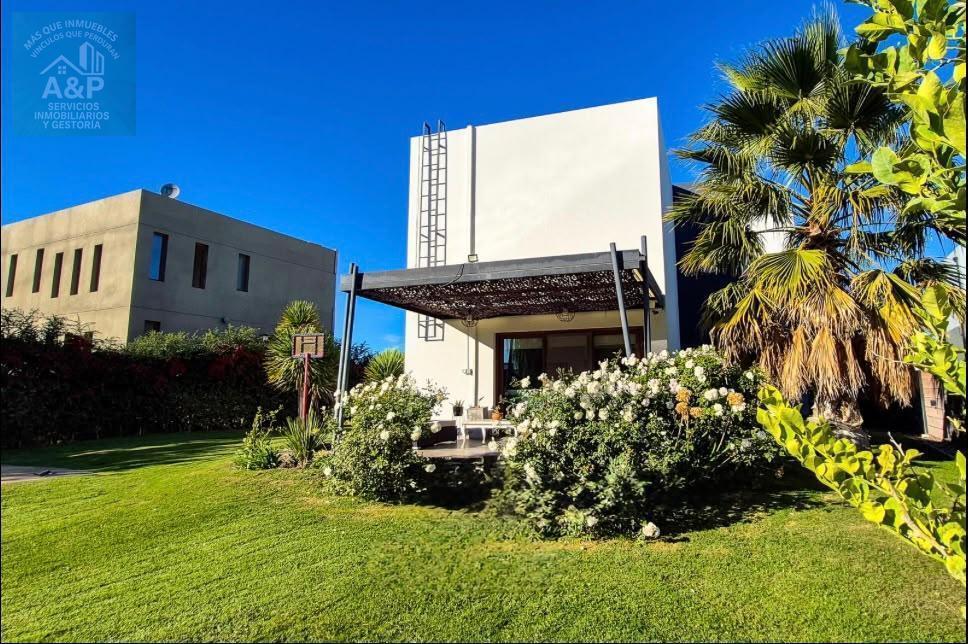 Foto de Venta de Casa Barrio Privado Costa Azul, imagen 1