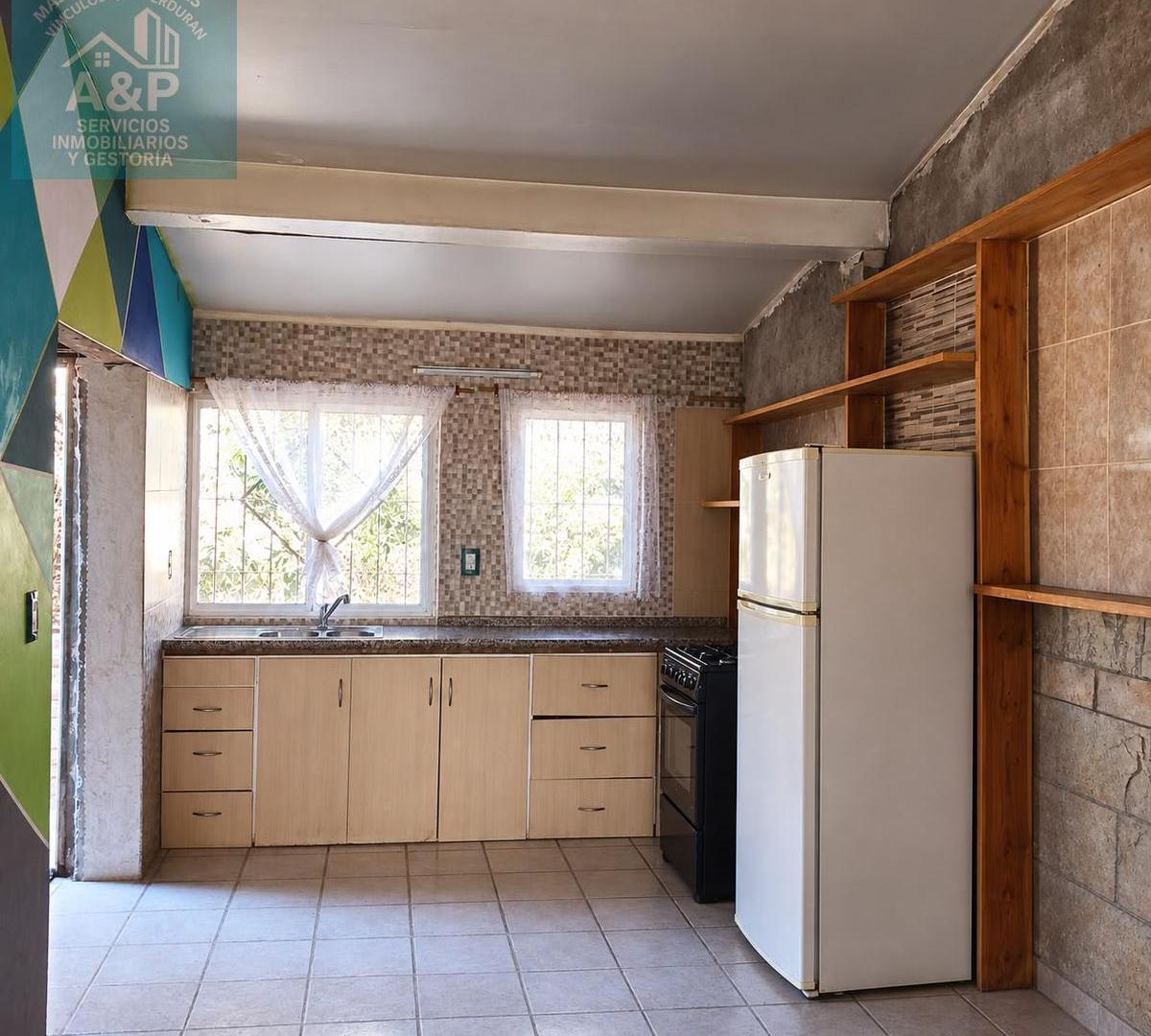 Foto de venta de 2 casas en barrio Los Aromos de Plottier, imagen 2