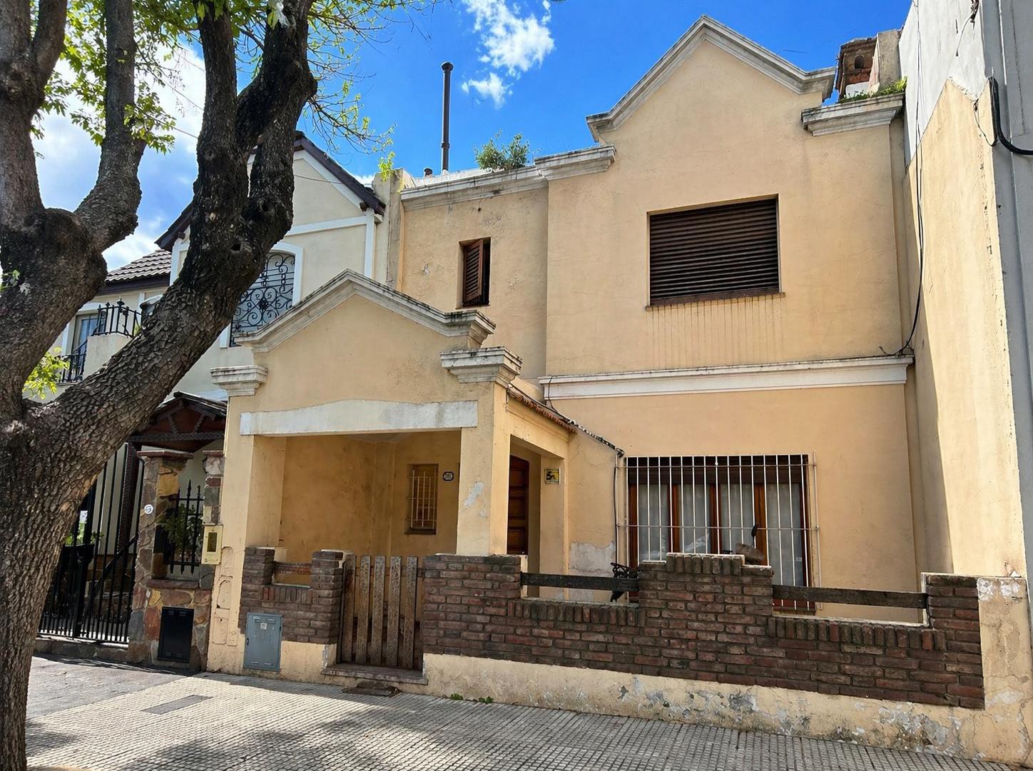 Casa Lote Propio 5 Amb Con Parque Y Espacio Multiuso - Versalles
