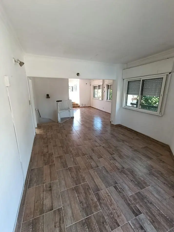 DEPARTAMENTO 3 DORMITORIOS Y COCHERA EN JOSE C. PAZ 3