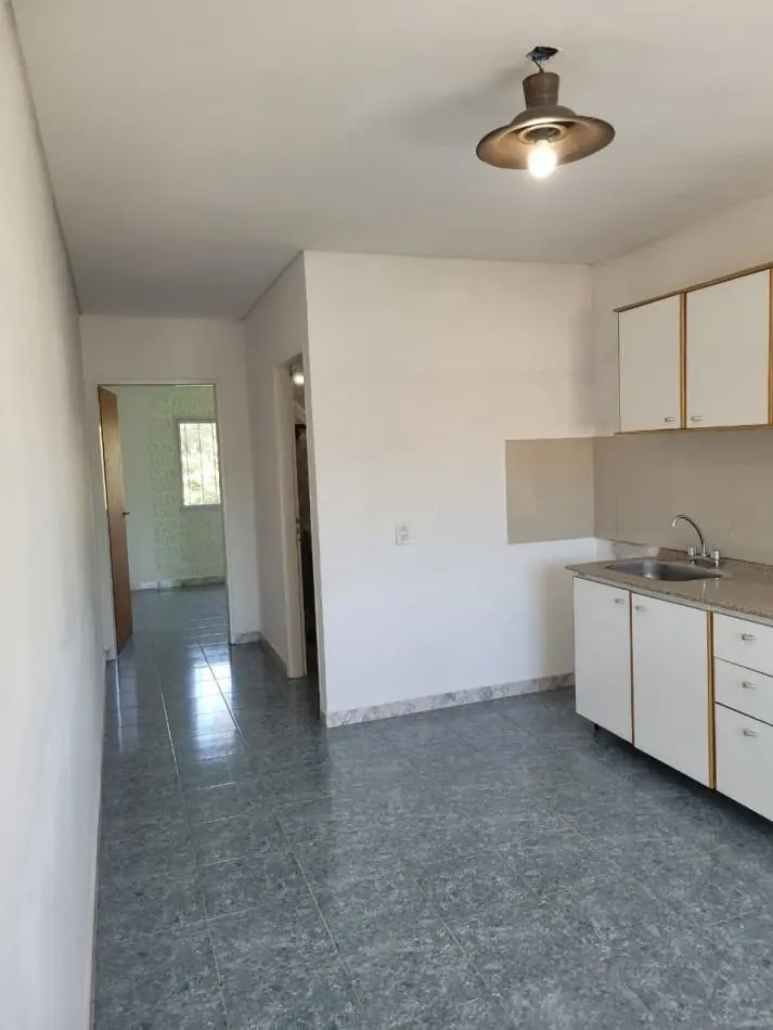DEPARTAMENTO 2 AMBIENTES EN ALQUILER 4
