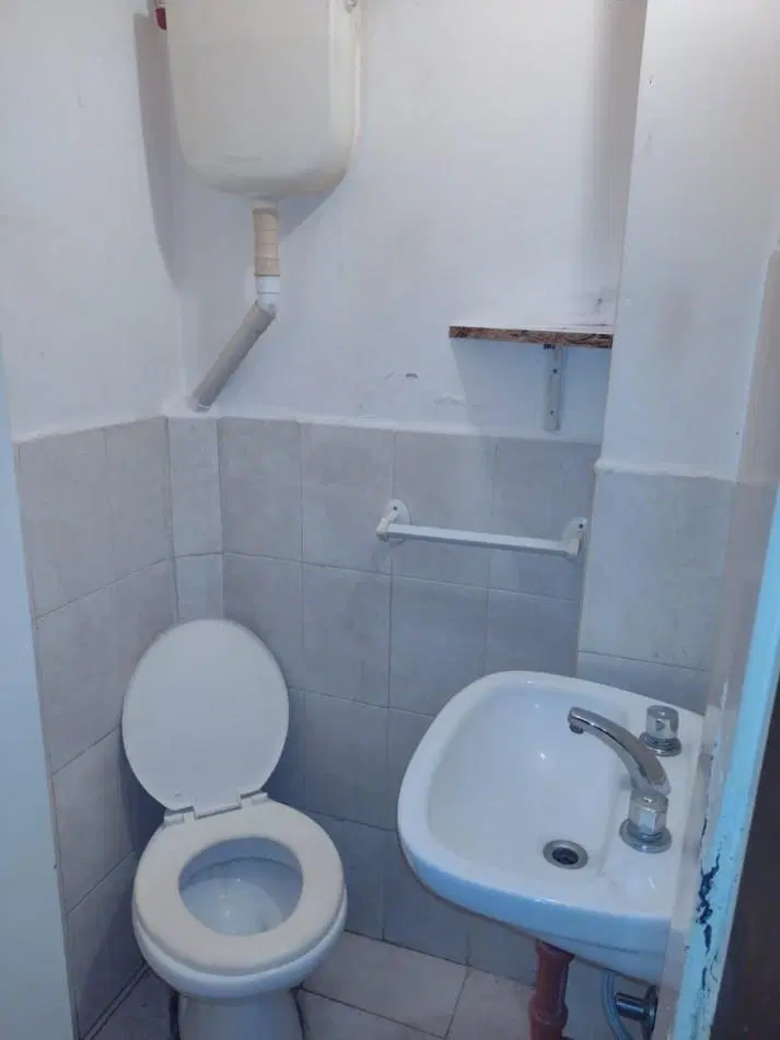 DUPLEX 2 DORMITORIOS A MTS. DE AV. PTE. PERON 5