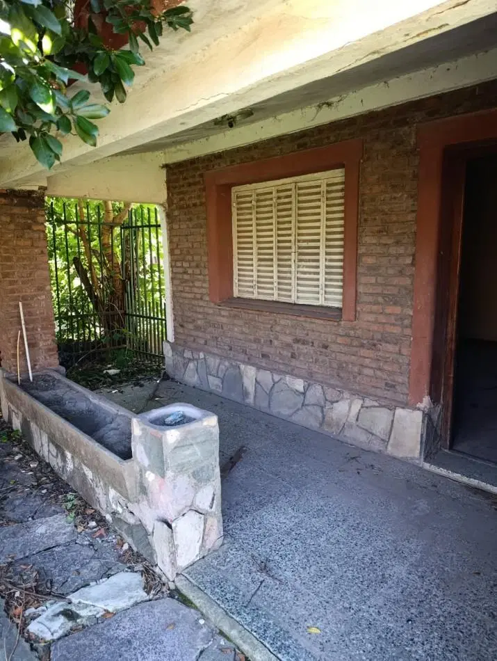 CASA A RESTAURAR EN JOSE C. PAZ CON ANTICIPO Y CUOTAS 3