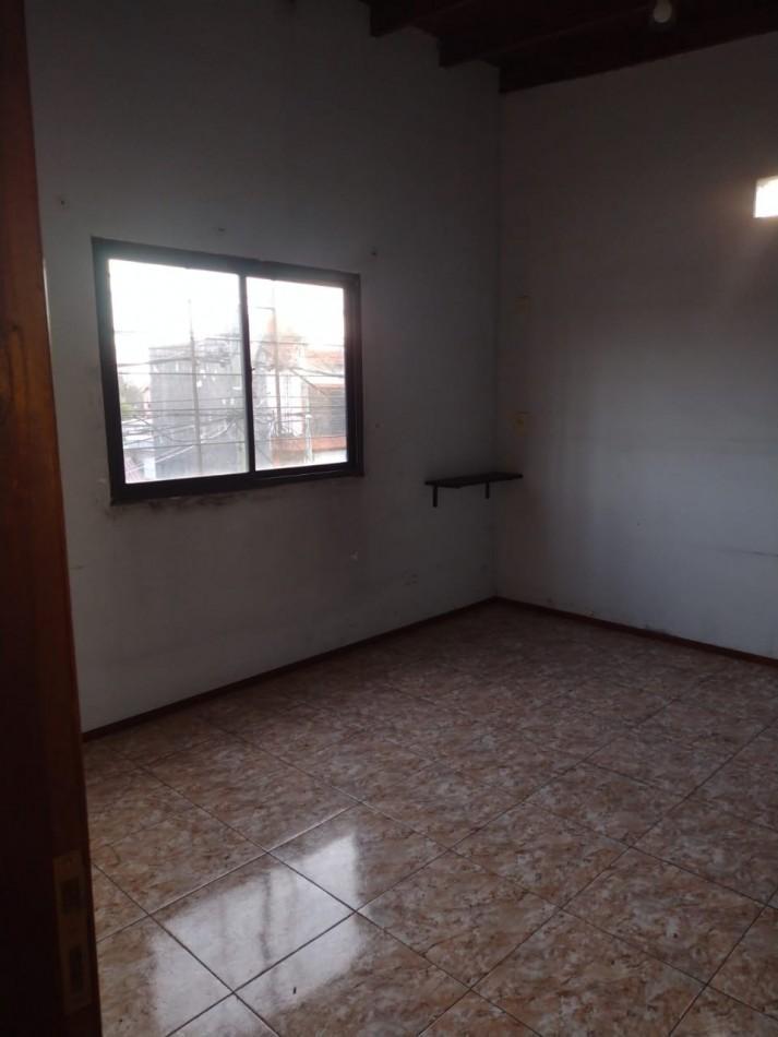 Foto de DEPARTAMENTO 2 DORMITORIOS SOBRE AV. PTE. PERON, imagen 2