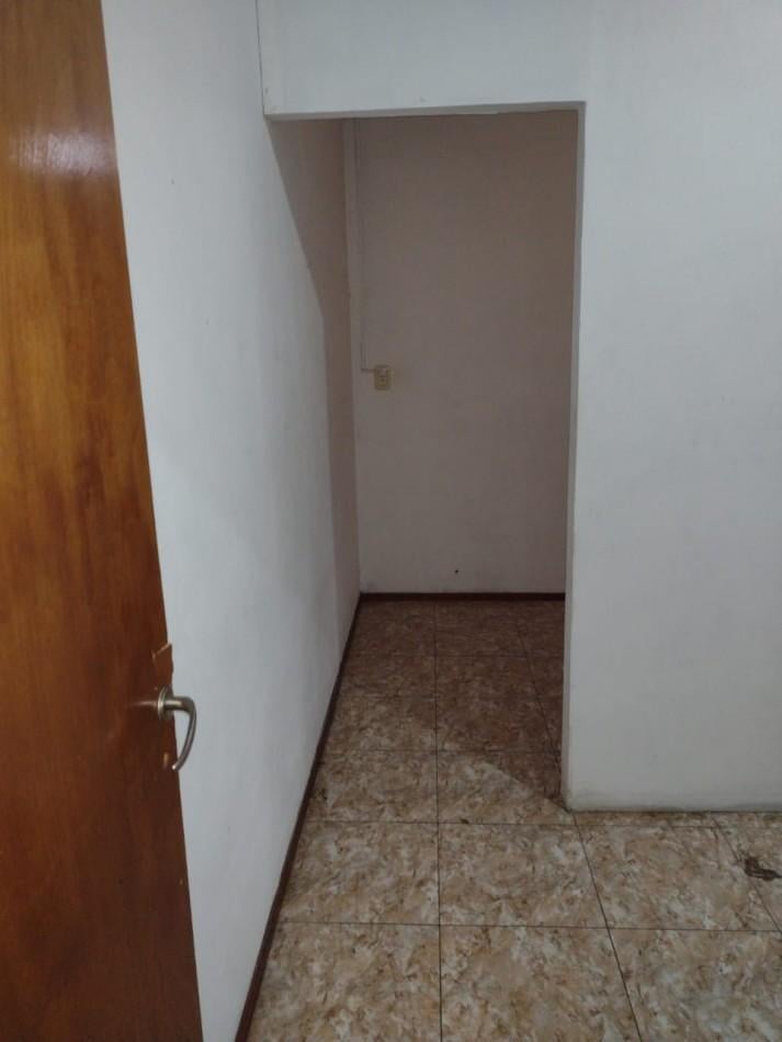 Foto de DEPARTAMENTO 2 DORMITORIOS SOBRE AV. PTE. PERON, imagen 4