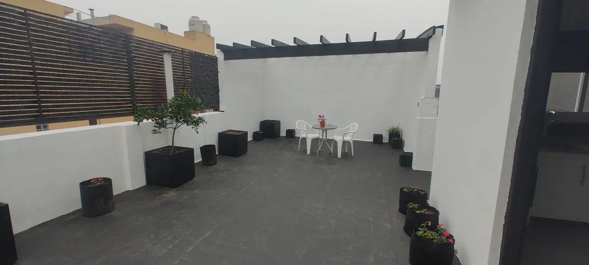 ALQUILER – PH 2 AMBIENTES CON AMPLIA TERRAZA EN CIUDADELA 2