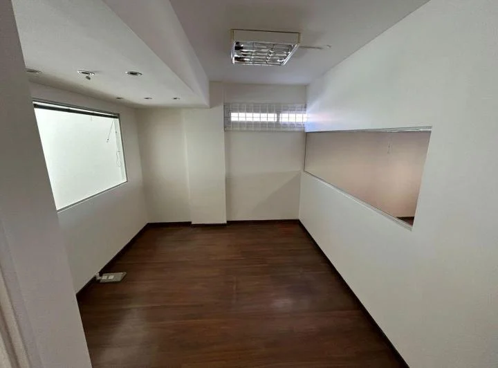 Oficina en venta en Puerto Madero 5