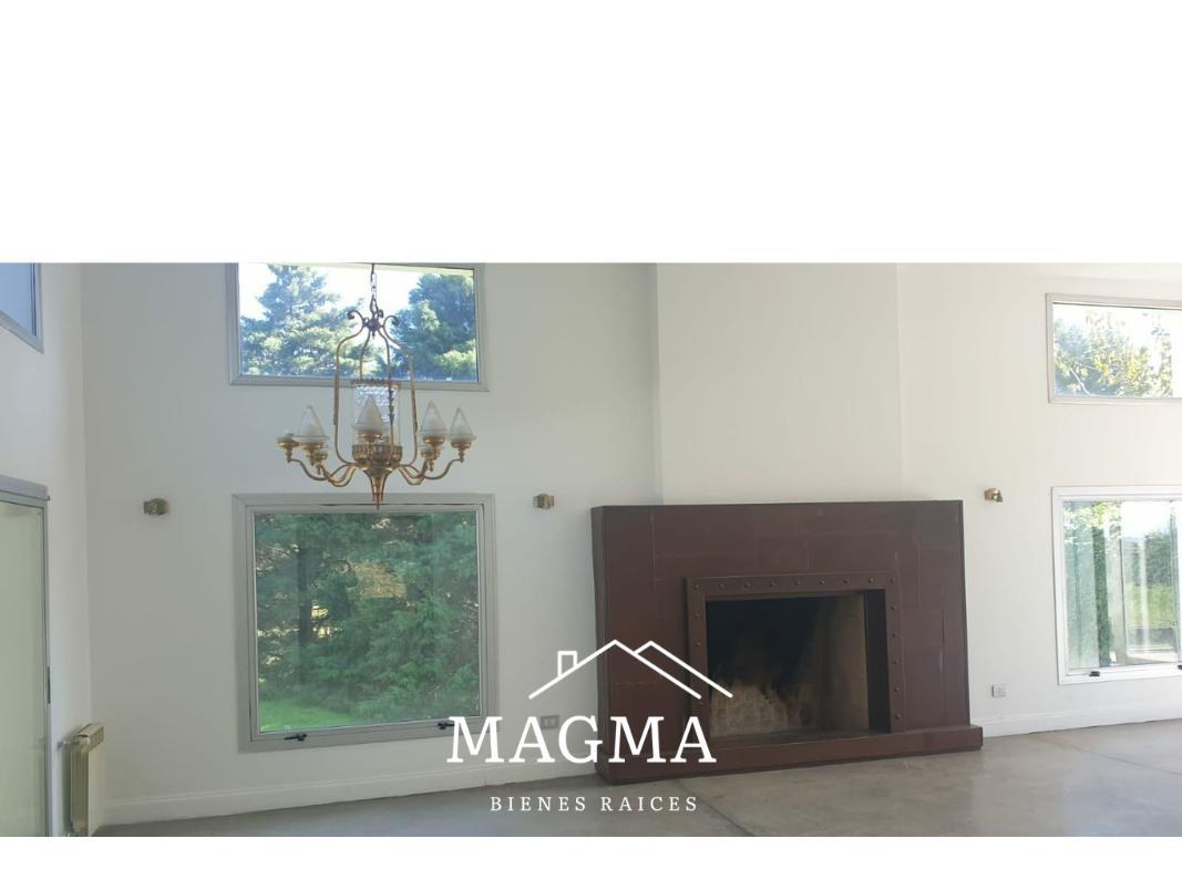 Foto de Casa en venta en Lomas de La Carolina – Excelente casa!!, imagen 1