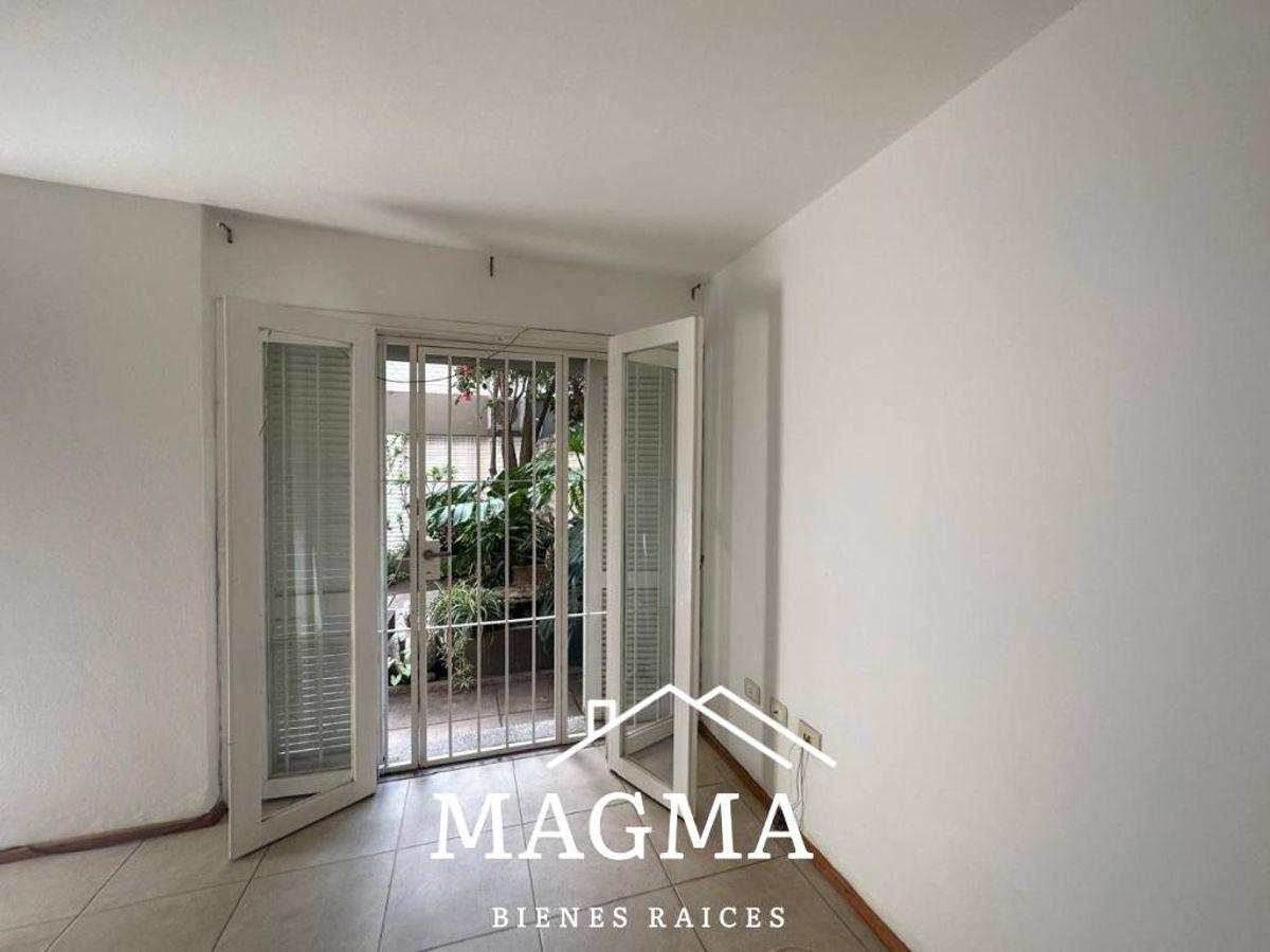 Foto de Departamento en Venta - 3 dormitorios - PB - Cerro de las Rosas, imagen 1