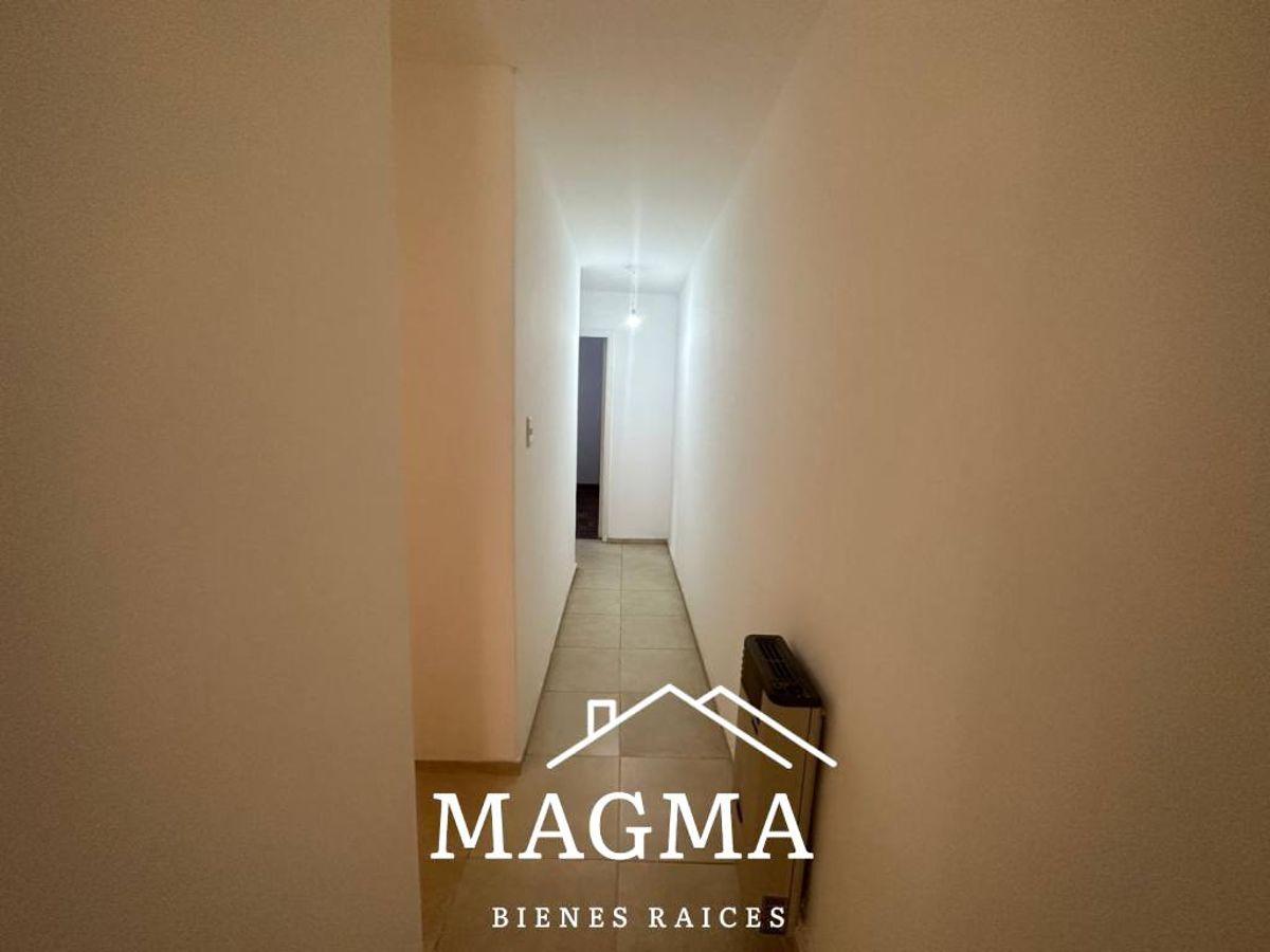 Foto de Departamento en Venta - 3 dormitorios - PB - Cerro de las Rosas, imagen 4