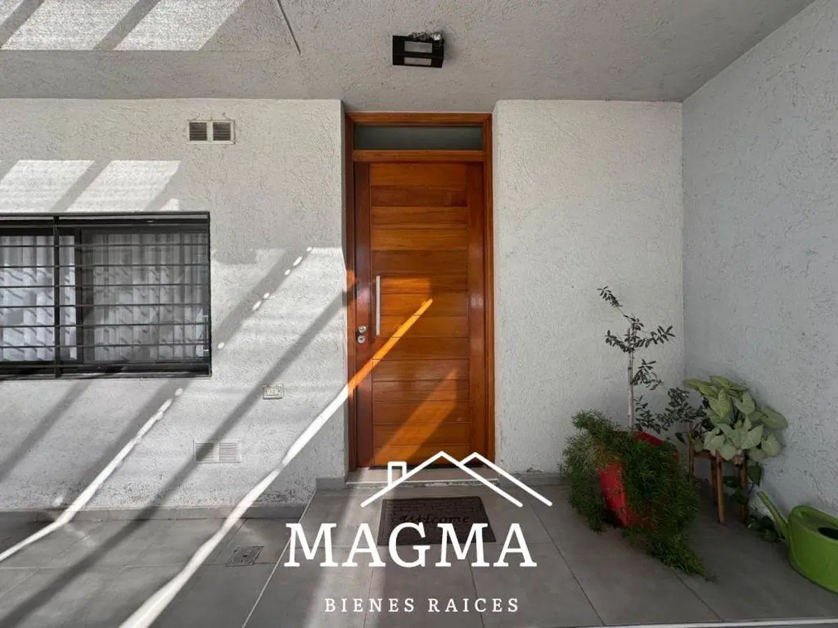 Duplex en VENTA - Nuevo Poeta Lugones!! 3 dormitorios!! Pileta!! 5