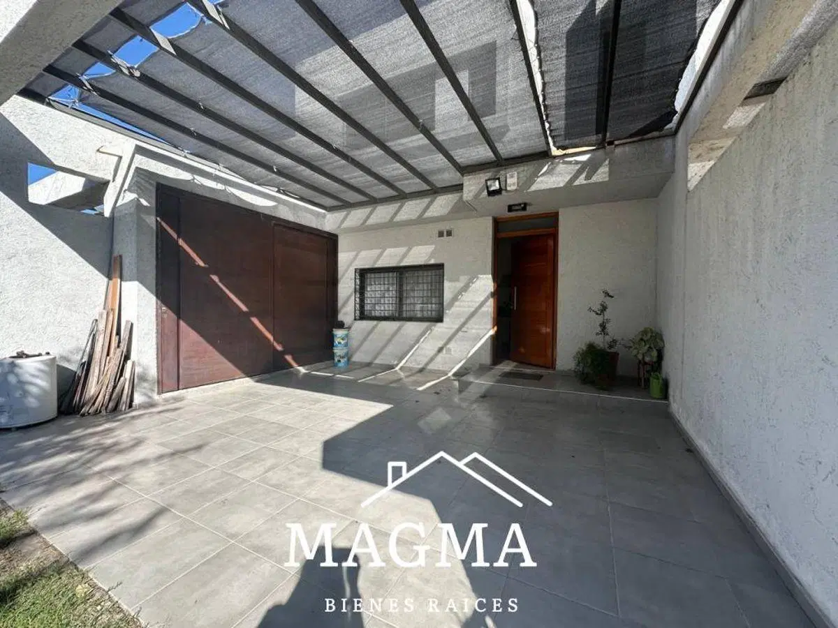 Duplex en VENTA - Nuevo Poeta Lugones!! 3 dormitorios!! Pileta!! 2