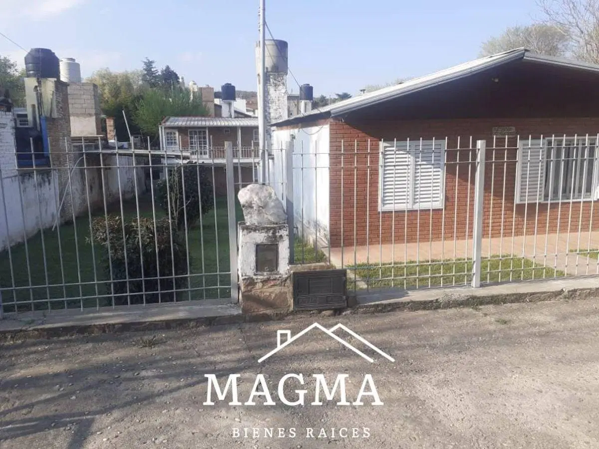Casa en Carlos Paz con 4 departamentos independientes!!!!! 1