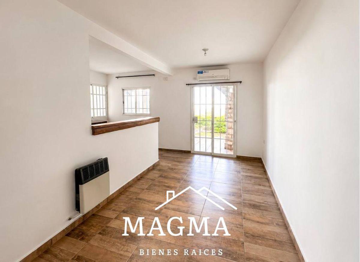 Foto de Casa en Venta – Barrio Arguello!! 3 dormitorios!! Acepta permuta!!, imagen 2