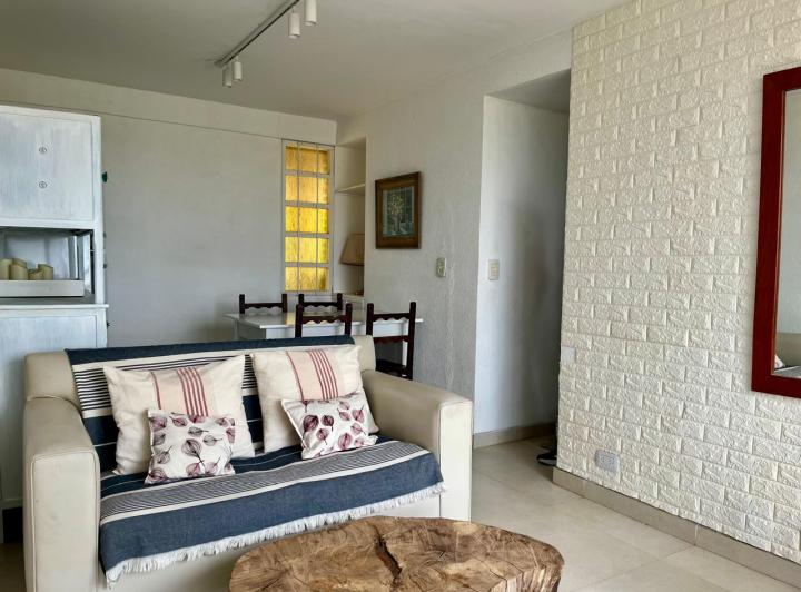Departamento En Planta Baja Con Patio Propio Y Vista Al Mar. Pinamar Todo El Año 1