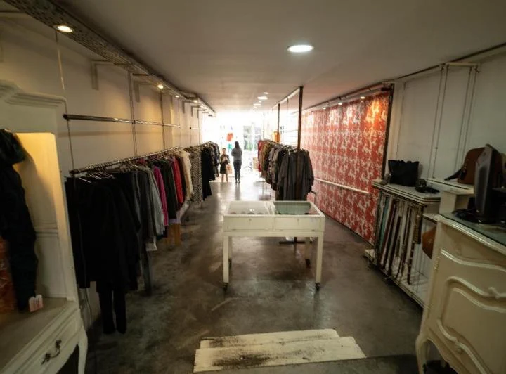 Alquiler y fondo de comercio en Carlos calvo al 400 5