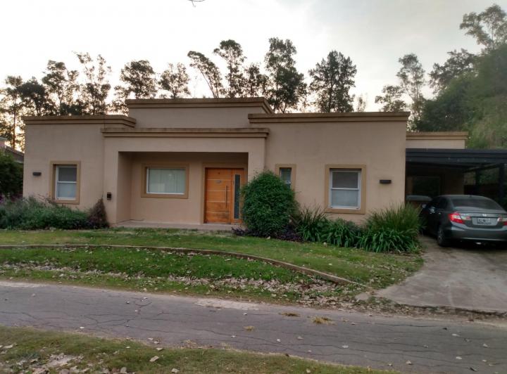 Casa en alquiler en barrio Los Tres Coniles 4