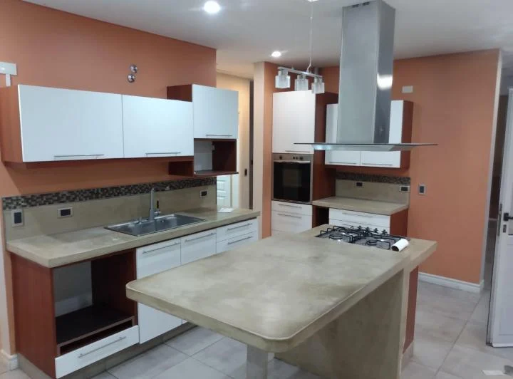 Casa en alquiler en barrio Los Tres Coniles 2
