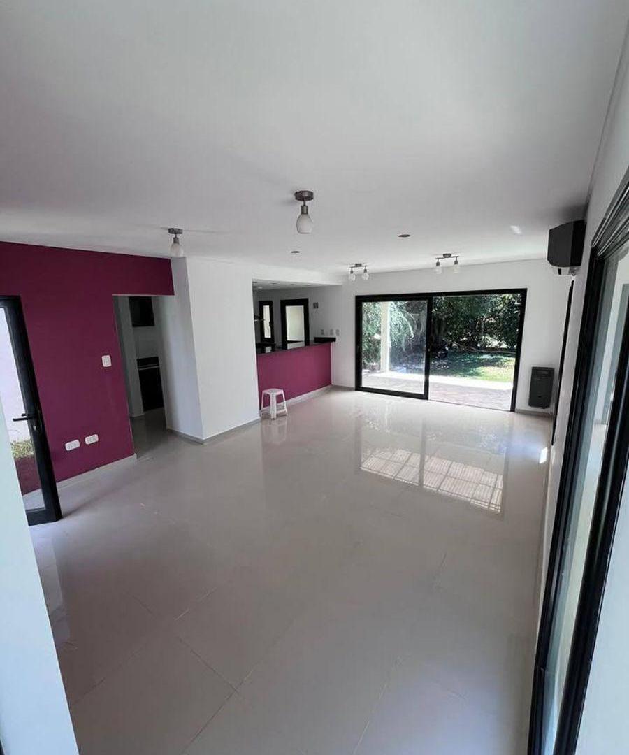 Foto de Se Vende Casa 1 Dormitorio ubicada en calle 458 entre Camino Centenario, imagen 4