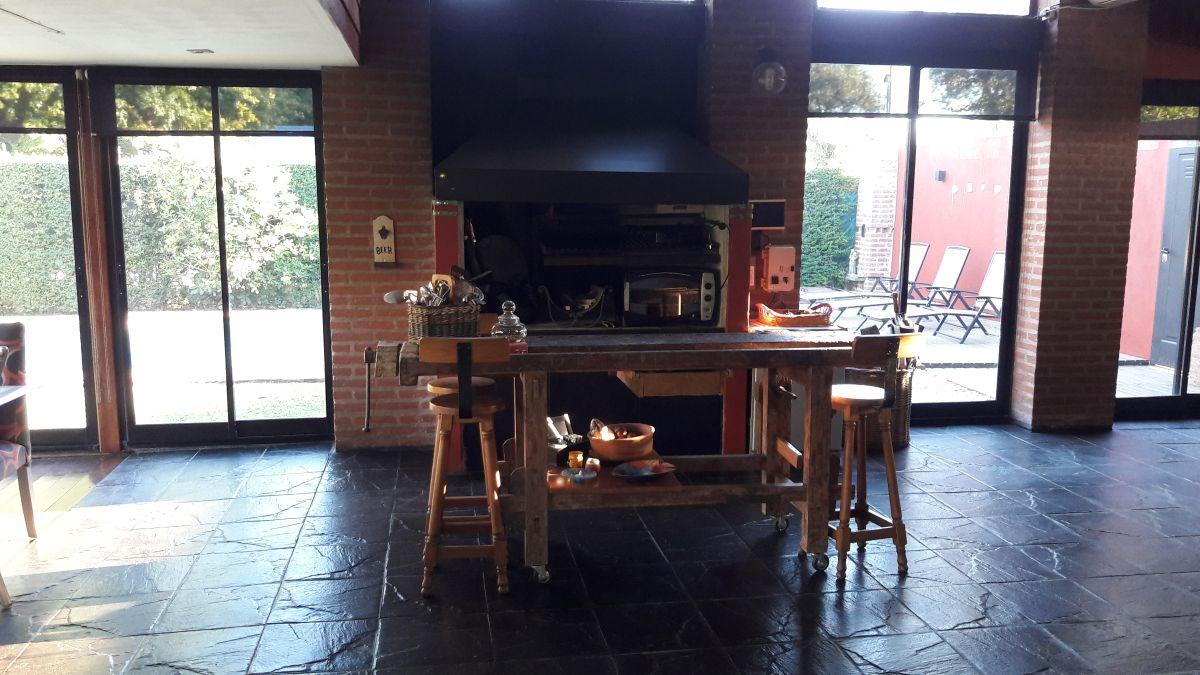 Foto de Se Alquila Casa 3 Dormitorios C/Cochera, Piscina y Quincho ubicada en, imagen 1