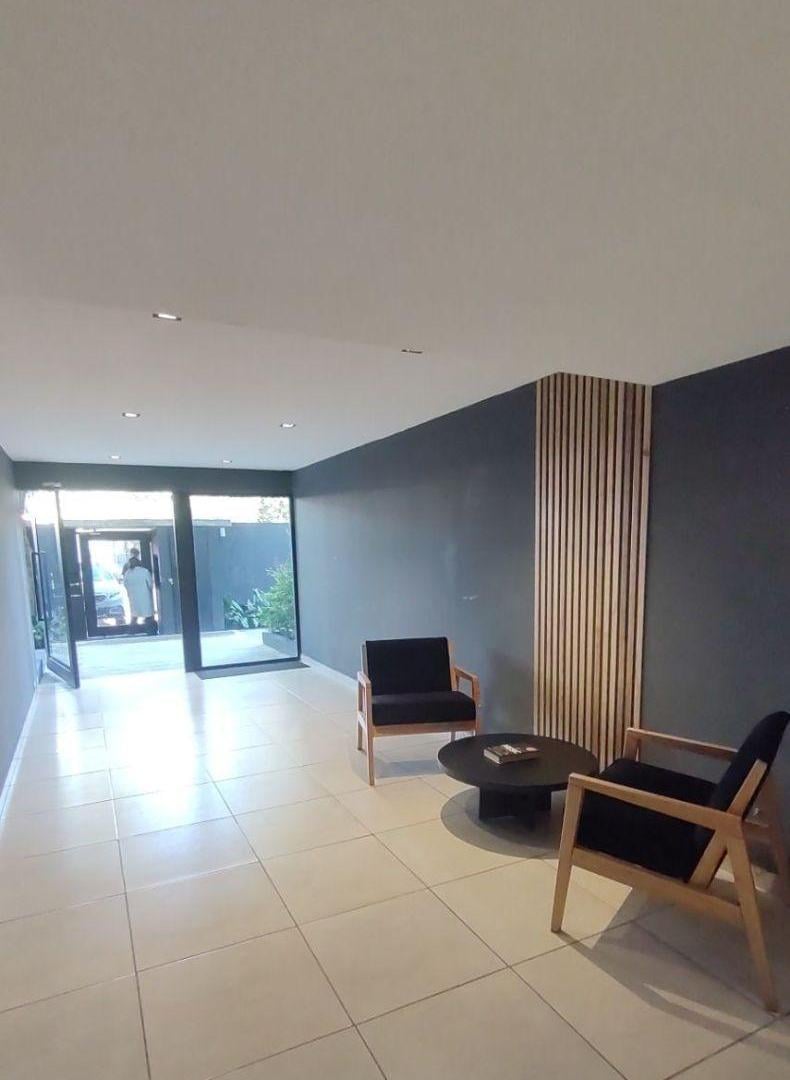 Foto de Se Alquila Departamento 1 Dormitorio C/Cochera en Camino Belgrano y 462, imagen 2