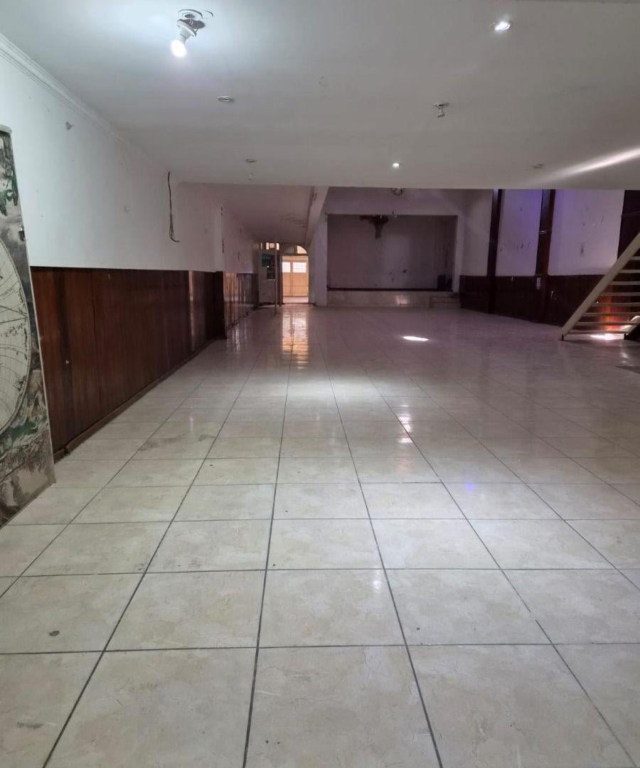 Foto de LOCAL COMERCIAL + VIVIENDA EN VENTA - AV. CARABOBO AL 1500, imagen 2