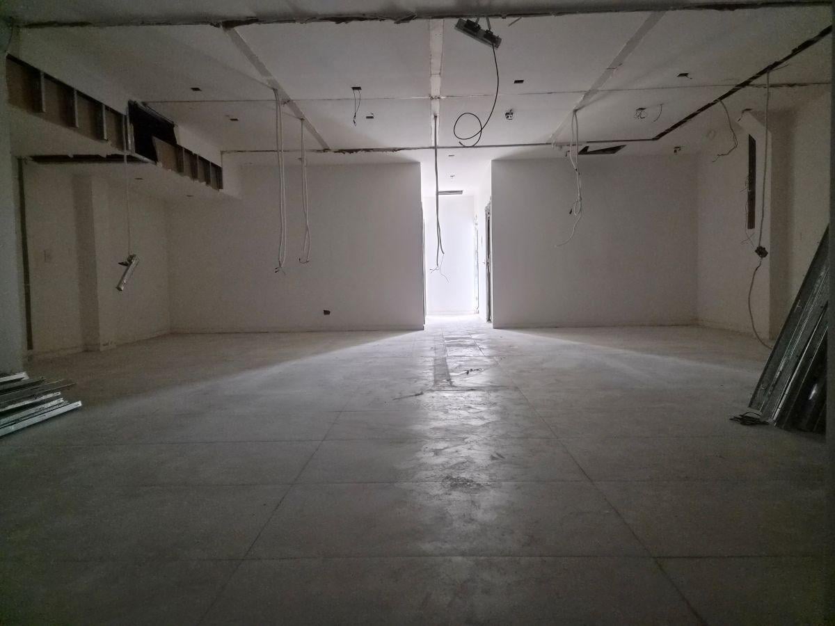 Foto de Oficina comercial de 250 m² en alquiler en Flores, imagen 3