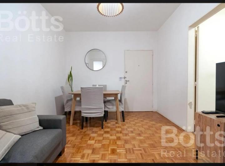 Departamento de 2 ambientes. Servicios centrales. Ubicación privilegiada. 1