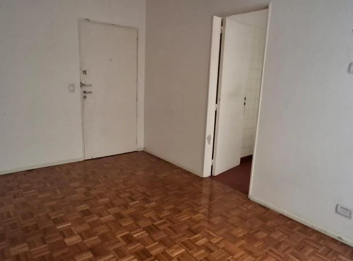 Departamento de 2 ambientes. Servicios centrales. Ubicación privilegiada. 3