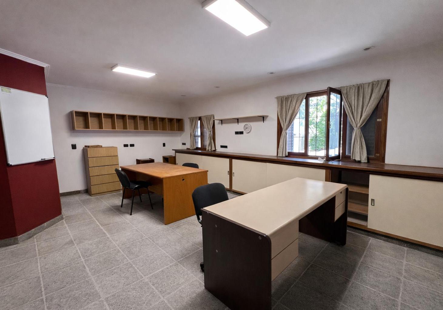 Foto de Alquiler Galpon 200m2 Villa Primera, imagen 2