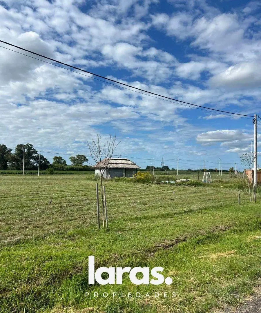 Terreno en venta 300 m2 Alvear Campos del Oeste 1