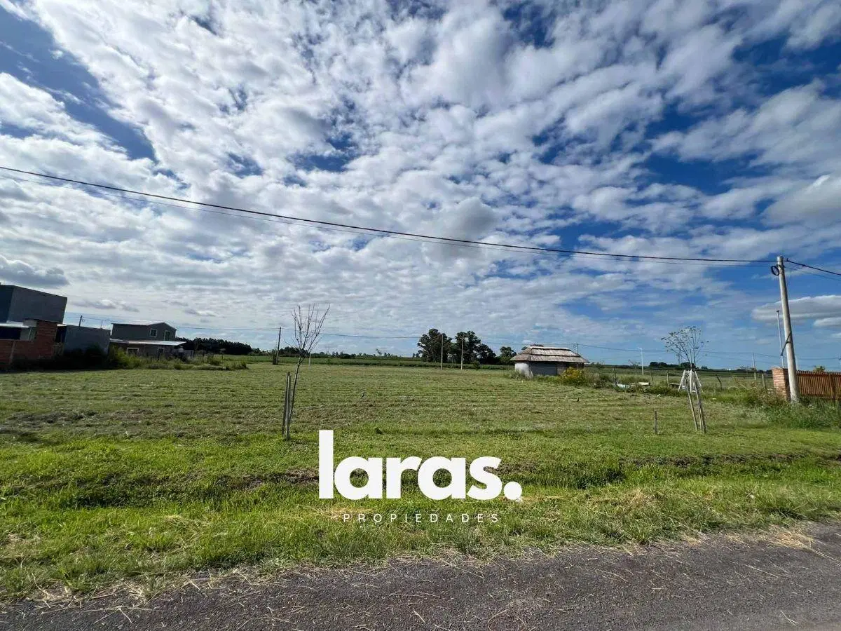 Terreno en venta 300 m2 Alvear Campos del Oeste 4